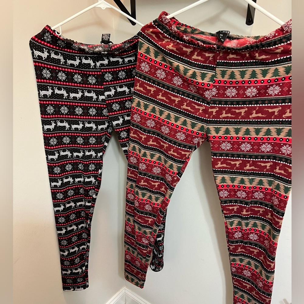 Two pair of ladies holiday leggings